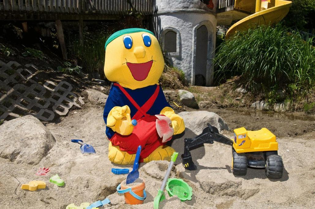 Smileys Kinderhotel Trebesing Ngoại thất bức ảnh