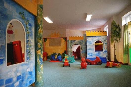 Smileys Kinderhotel Trebesing Ngoại thất bức ảnh