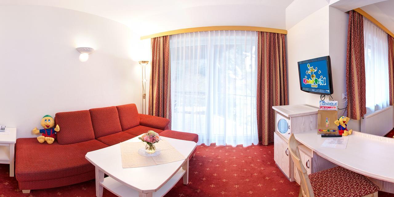 Smileys Kinderhotel Trebesing Ngoại thất bức ảnh